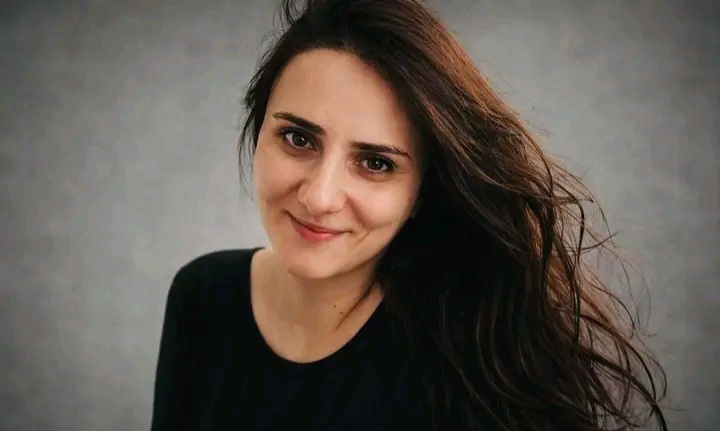 Harda adın çəkilsə gözümdən bir yaş keçir - Yeni şeirlər