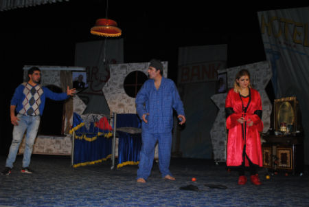 Sumqayıt Dövlət Dram Teatrında tamaşa/ MANERA.AZ