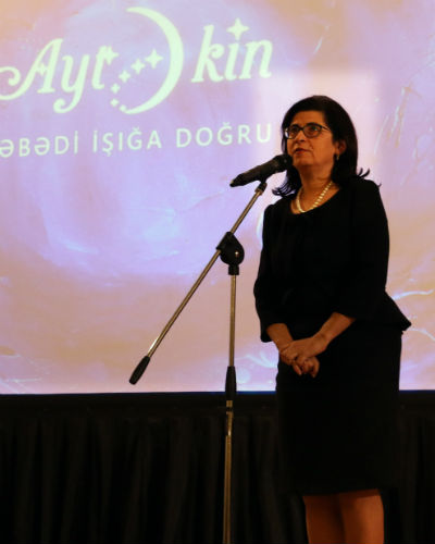  Aytəkin Həsənovanın xatirəsinə həsr edilmiş "Əbədi işığa doğru" kitabının təqdimatı və xatirə gecəsi keçirilib.