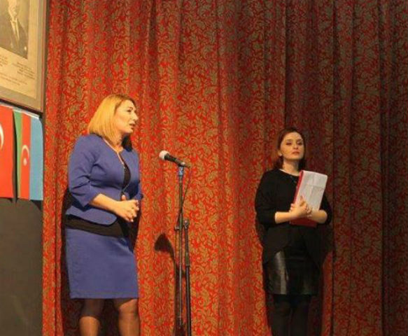 İzmir şəhərində   Xocalı faciəsinə həsr olunmuş tamaşa təqdim olunub.