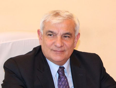 Kamal Abdulla yeniden rektor oldu