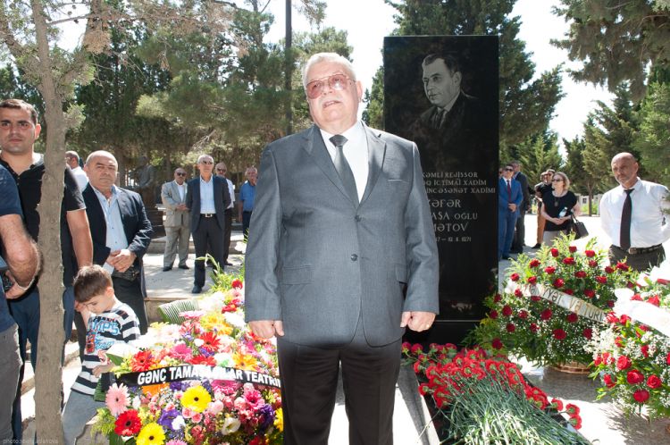 Zəfər Nemətovun anım tədbiri keçirilib Zəfər Nemətovun anım tədbiri keçirilib