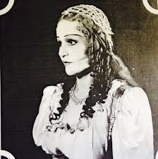 28 İyun-Görkəmli aktrisa Barat Şəkinskayanın doğum günüdür