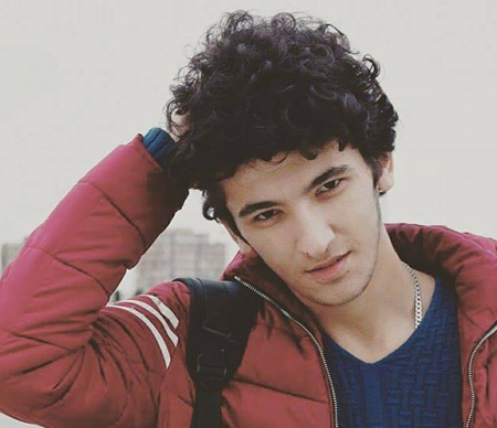 Göydən üç banan düşdü... – Kamal Aken yazır Göydən üç banan düşdü... – Kamal Aken yazır