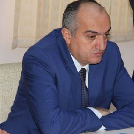 Ay illərin o tayında qalan qız - Elşən Əzimin şeirləri