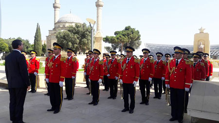 Zəfər bayramında Türk Şəhidliyi ziyarət edildi Zəfər bayramında Türk Şəhidliyi ziyarət edildi
