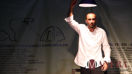 “Human”  teatrının Türkiyə uğuru