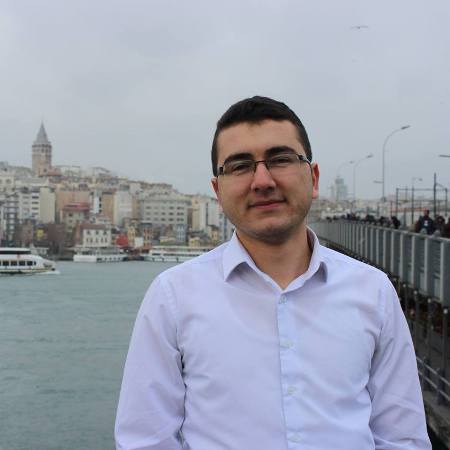 Və xoşbəxtliyə bircə hərf çatmır – o... - Şeirlər