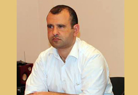 Qızlarınız əlinizdə kitab görsün!... Qızlarınız əlinizdə kitab görsün!...