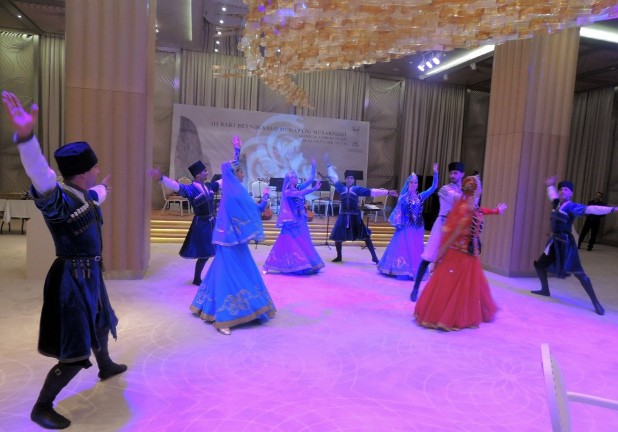 III Bakı Beynəlxalq Memarlıq Müsabiqəsinin qalibləri mükafatlandırılıb III Bakı Beynəlxalq Memarlıq Müsabiqəsinin qalibləri mükafatlandırılıb