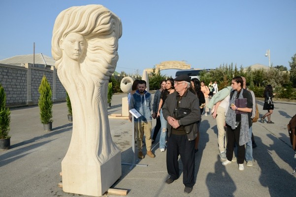 Bakıda II Beynəlxalq heykəltəraşlıq simpoziumu keçirilib