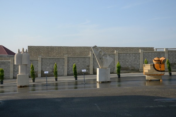 Bakıda II Beynəlxalq heykəltəraşlıq simpoziumu keçirilib