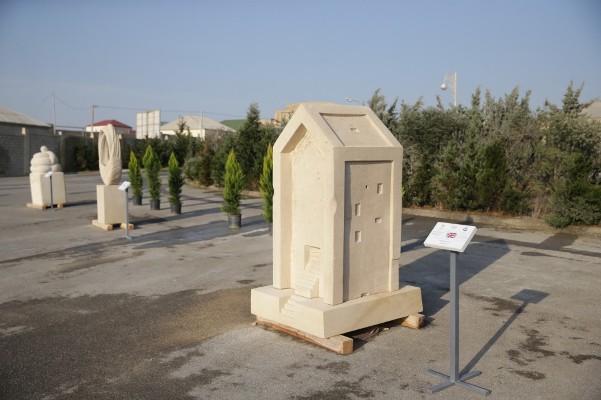 Bakıda II Beynəlxalq heykəltəraşlıq simpoziumu keçirilib