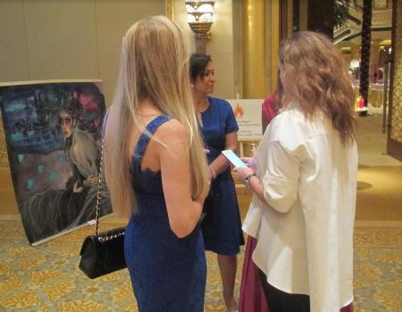 Abu Dabidə gənc rəssamlarımızın sərgisi Abu Dabidə gənc rəssamlarımızın sərgisi