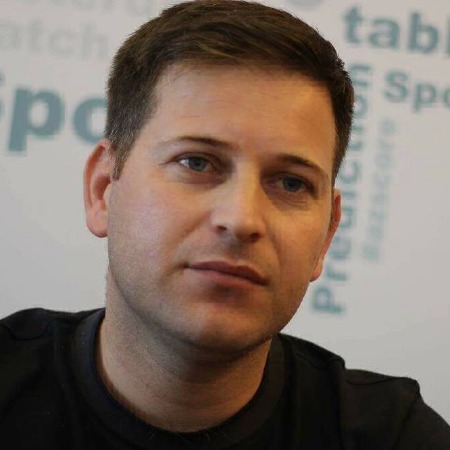 " Məni hərə bir cür tanıyır"- Müsahibə