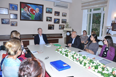 Yazıçı Aleksandr Bondarev ADU-da olub Yazıçı Aleksandr Bondarev ADU-da olub