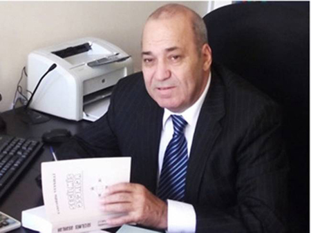 Dilçi alimdən etiraz:  "Dərk etmək lazımdır ki..."