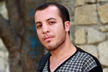 Ayrılıqlardan başlayan sevgilər var - Şeirlər