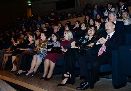 Heydər Əliyev Mərkəzində unudulmaz yubiley gecəsi