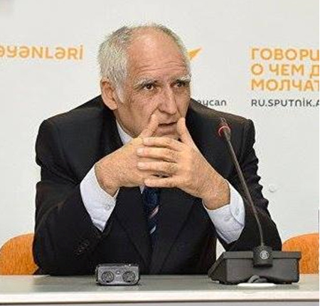 “İlk növbədə dəyişməyə ehtiyacı olan…”