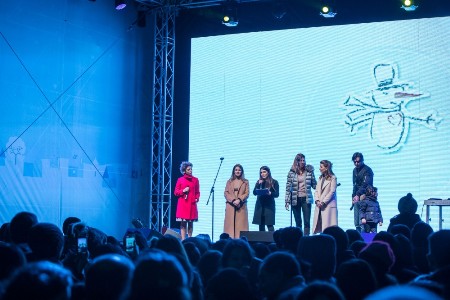 “Soyuq əllər, isti ürək” xeyriyyə yarmarkası başladı “Soyuq əllər, isti ürək” xeyriyyə yarmarkası başladı