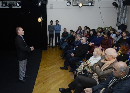 “YUĞ” Teatrı “Quş dili”ndə danışdı “YUĞ” Teatrı “Quş dili”ndə danışdı