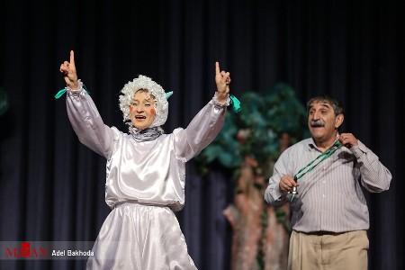 Lənkəran Teatrının truppası İrandan qayıdıb
