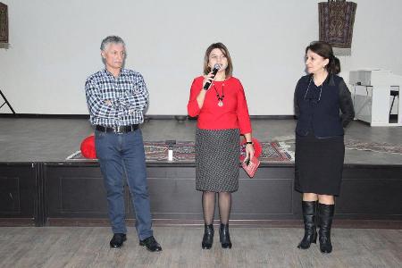 Bilik Fondu Xırdalanda: mühazirə və tamaşa töhfəsi