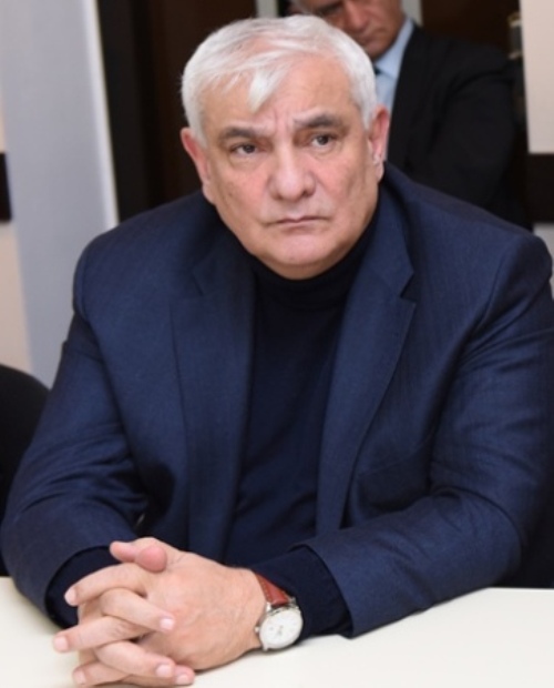 "Dəyişmə inkişaf etməkdir” - Kamal Abdulla