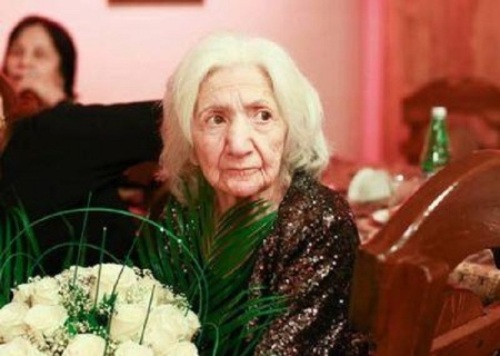 Cəfər Cabbarlının qızı: "Atam mərcdə uduzduğuna görə anama..." - MÜSAHİBƏ Cəfər Cabbarlının qızı: "Atam mərcdə uduzduğuna görə anama..." - MÜSAHİBƏ