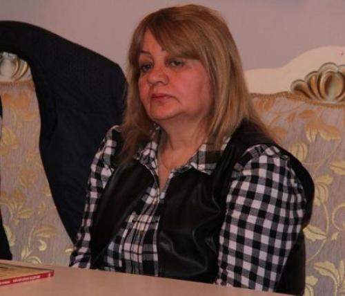 Fərqanə Mehdiyevadan 3 məşhur ŞEİR Fərqanə Mehdiyevadan 3 məşhur ŞEİR