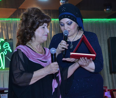 QHT sədri xanımları mükafatlandırdı QHT sədri xanımları mükafatlandırdı