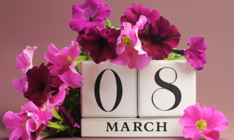 Qadın da Vətən kimidir...- Çağdaş qadın şairlərimizin şeirləri - 1 | MANERA.AZ