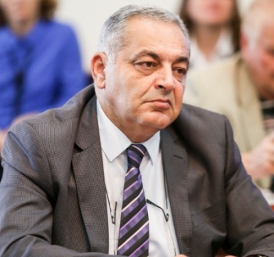 Yeni nəsillər gəlir - Kamran Nəzirli