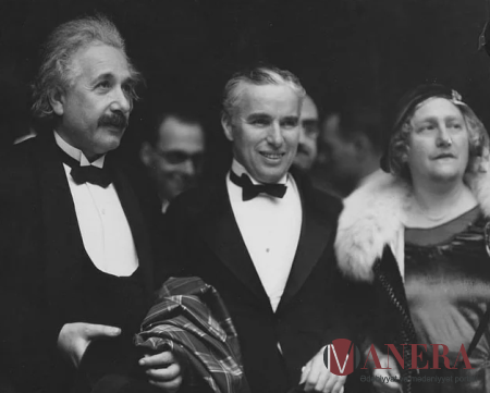 Eynşteynin məşhur fotoları Eynşteynin məşhur fotoları