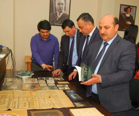 Cumhuriyyətin 100 illiyi münasibətilə sərgi - mühazirə