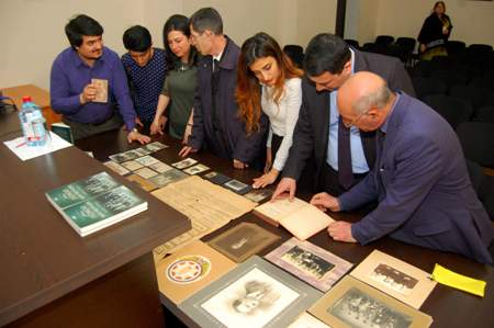 Cumhuriyyətin 100 illiyi münasibətilə sərgi - mühazirə