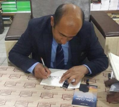 Elxan Yurdoğlunun imza günü keçirilib