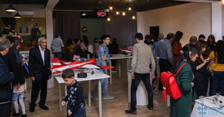 İnteraktiv Elm Muzeyi açıldı