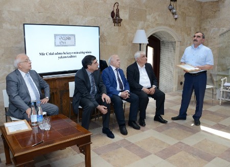 Mir Cəlalla bağlı müsabiqənin qalibləri mükafatlandırılıb