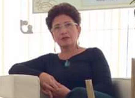 Ədəbiyyat həyatdır, həyat ədəbiyyat deyil