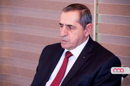 Özünü oxucusuna sevdirən poeziya Özünü oxucusuna sevdirən poeziya