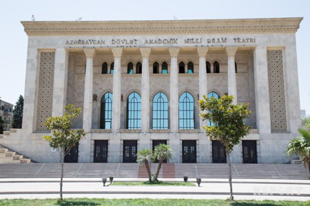 “Azdrama” mövsümü “Qarabağnamə” tamaşası ilə yekunlaşdıracaq