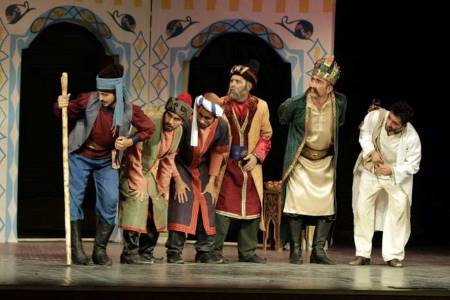 Şəki Teatrı mövsümü “Hərənin bir ulduzu” ilə bağlayır