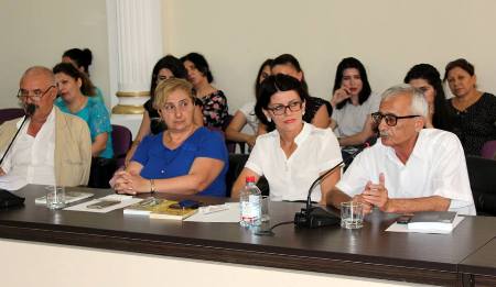 Regionun ədəbi məclis üzvləri bir araya gəlib Regionun ədəbi məclis üzvləri bir araya gəlib