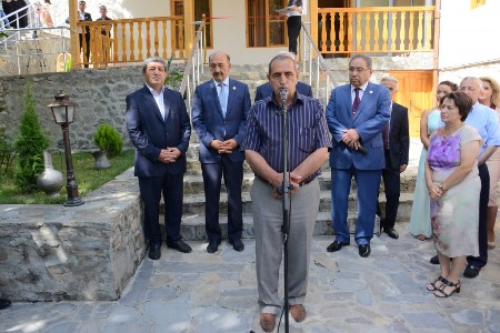 Bəxtiyar Vahabzadənin ev-muzeyinin açılışı keçirilib