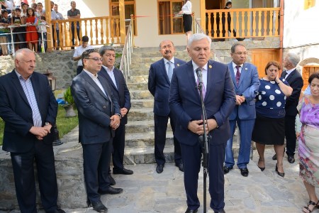 Bəxtiyar Vahabzadənin ev-muzeyinin açılışı keçirilib