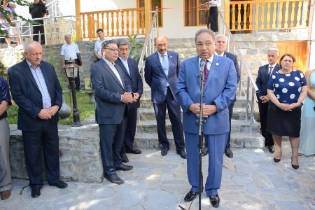 Bəxtiyar Vahabzadənin ev-muzeyinin açılışı keçirilib