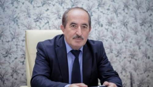 Vətənin hər yerindən görünən adam.. - Mehman Qaraxanoğlu yazır Vətənin hər yerindən görünən adam.. - Mehman Qaraxanoğlu yazır