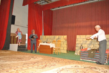 Lənkəran teatrı yeni mövsümə Biləsuvarda başlayıb Lənkəran teatrı yeni mövsümə Biləsuvarda başlayıb